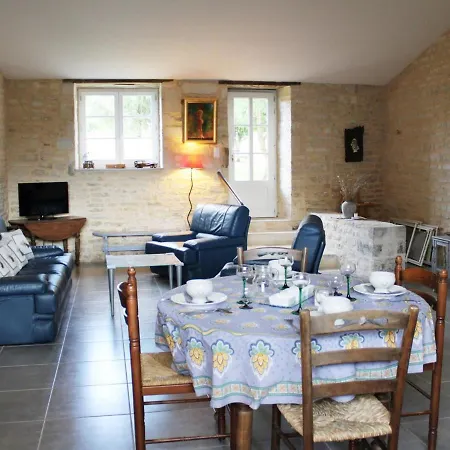 Tusson, 2 Pièces, 2 Personnes - Fr-1-653-56 Tusson
