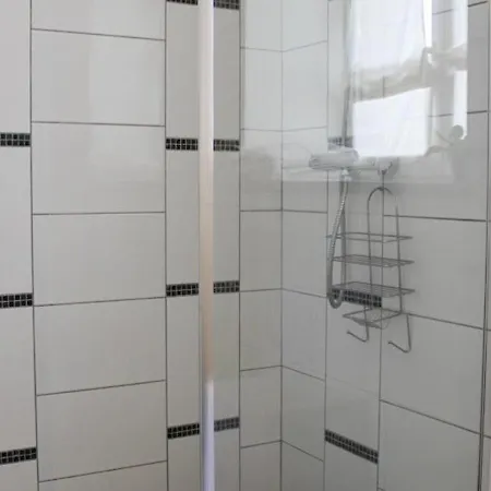 Tusson, 2 Pièces, 2 Personnes - Fr-1-653-56 *