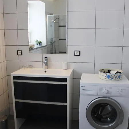 Tusson, 2 Pièces, 2 Personnes - Fr-1-653-56 * Tusson